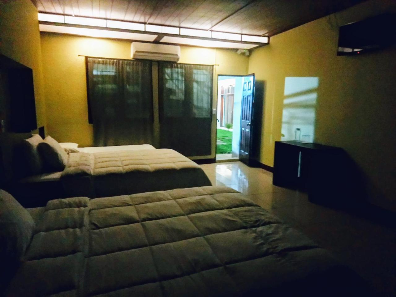 Kartagus Hotel サンサルバドル エクステリア 写真